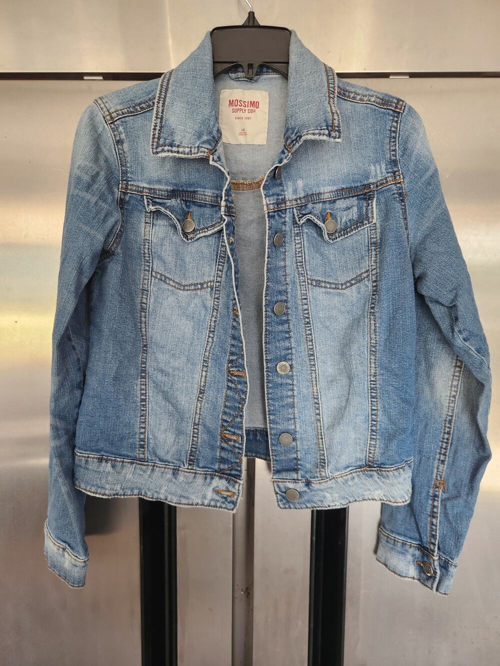 Mossimo Supply Co Womens Denim Jacket L Faded Blue Jean Trucker Button Stretch